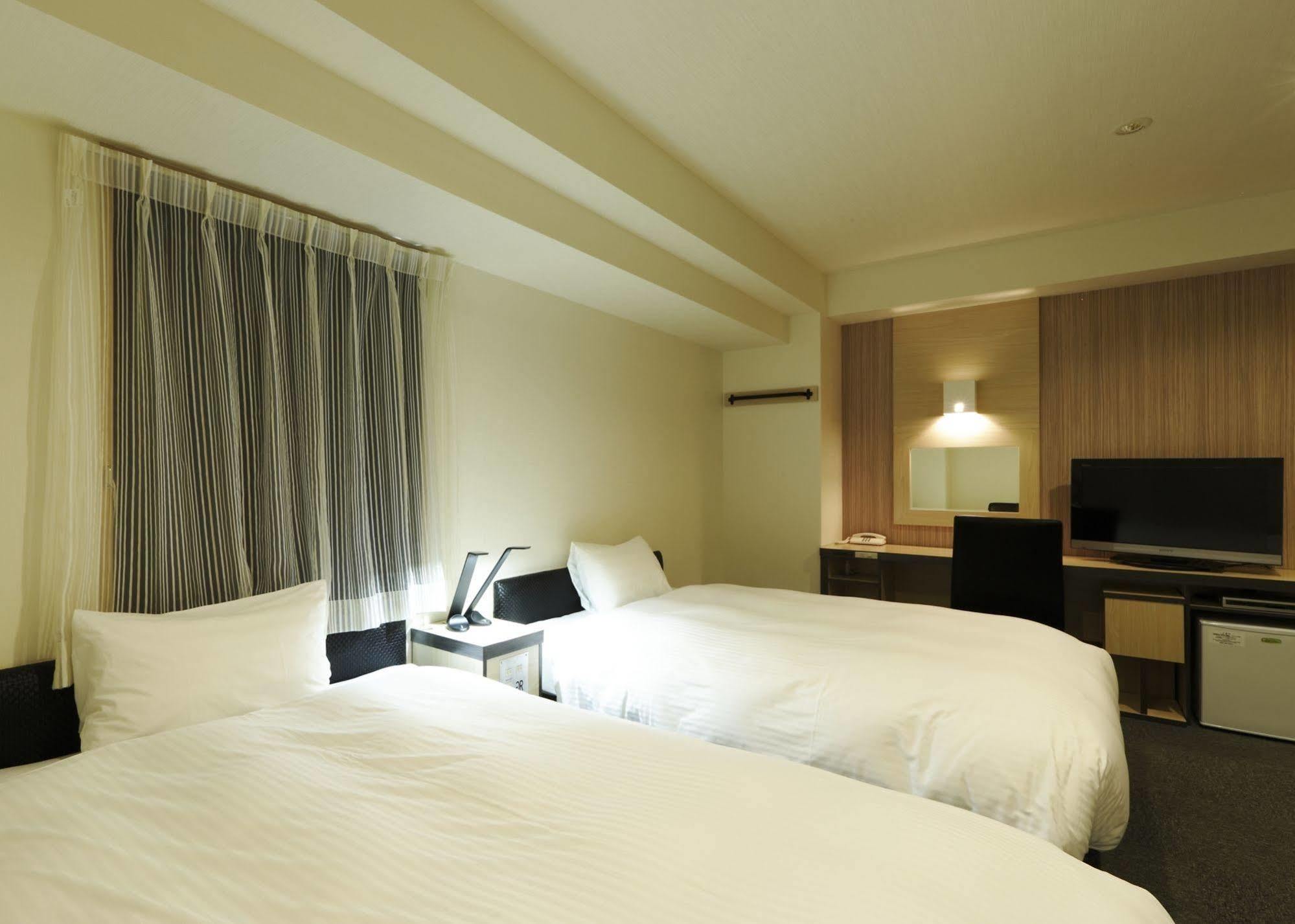 Green Rich Hotel Osaka Airport Ikeda  Dış mekan fotoğraf