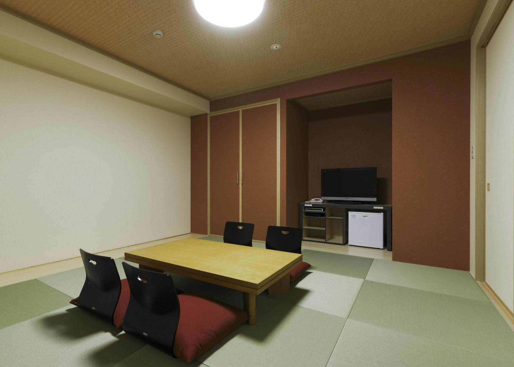 Green Rich Hotel Osaka Airport Ikeda  Dış mekan fotoğraf